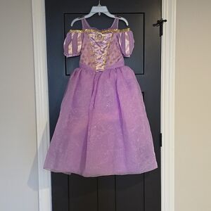 Disney Rapunzel sz 9/10